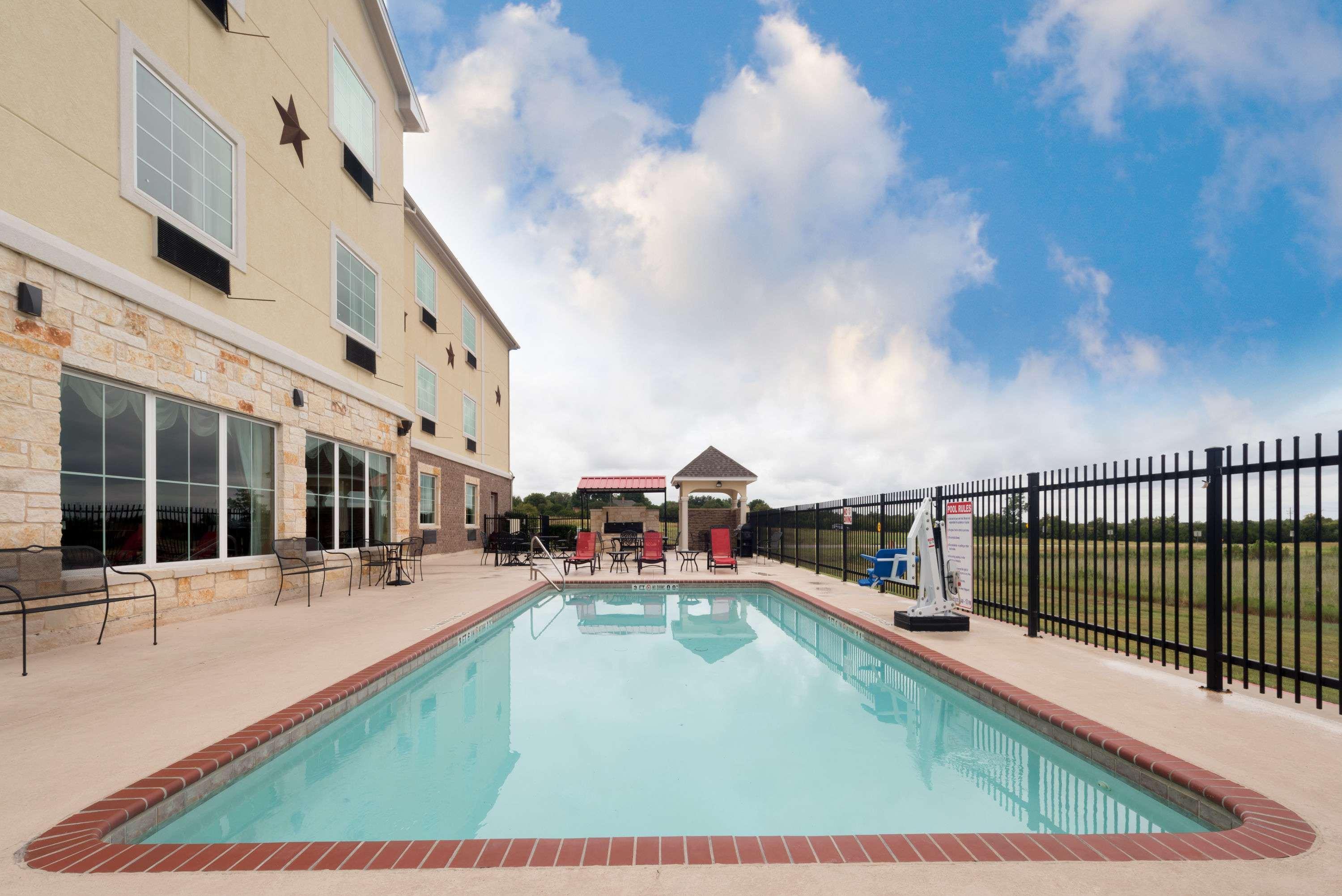 Comfort Inn & Suites Gatesville Near Fort Cavazos Εξωτερικό φωτογραφία